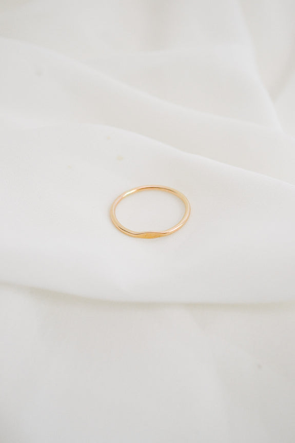 Thin Signet Ring